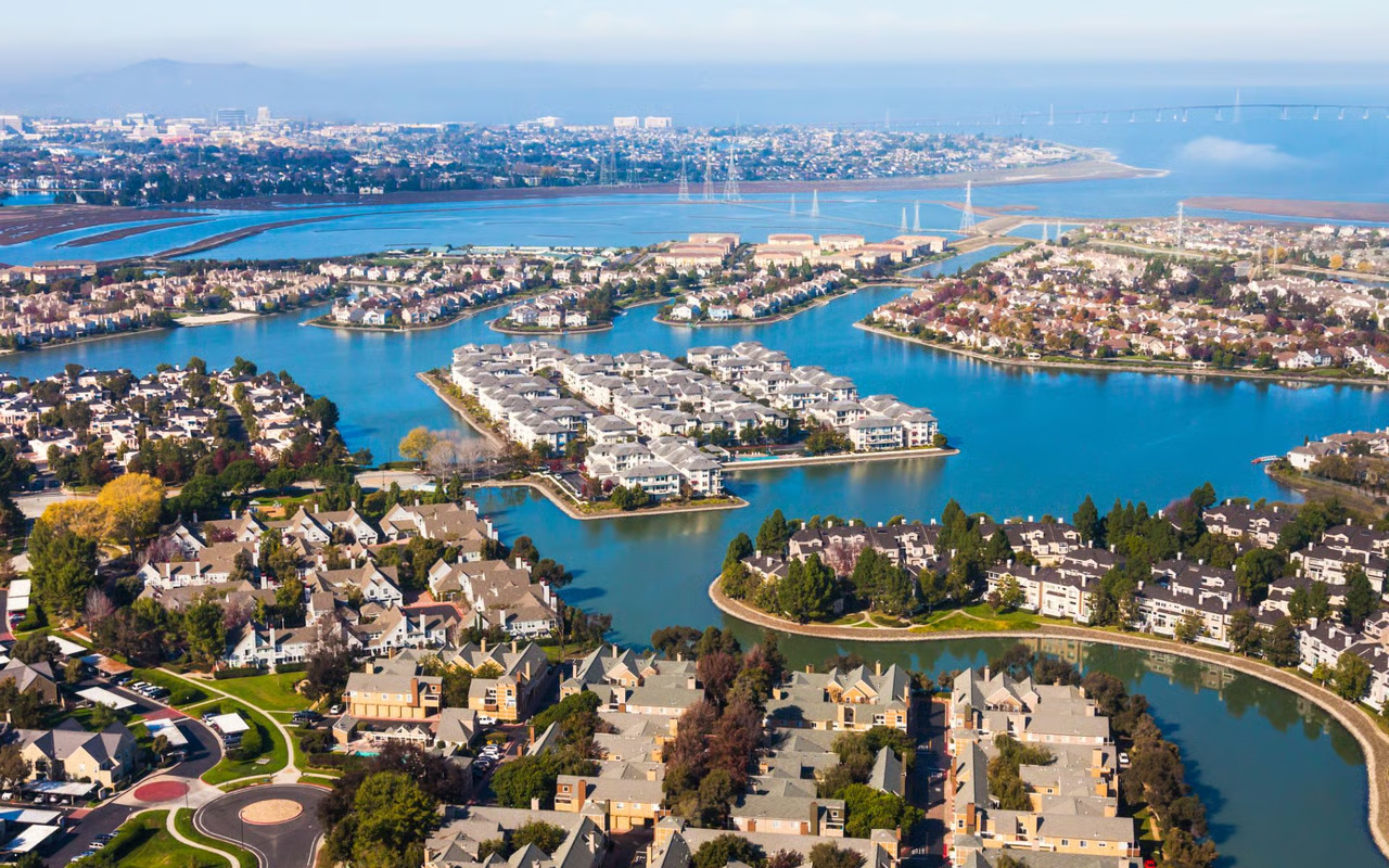 Redwood City residential community and local lifestyle